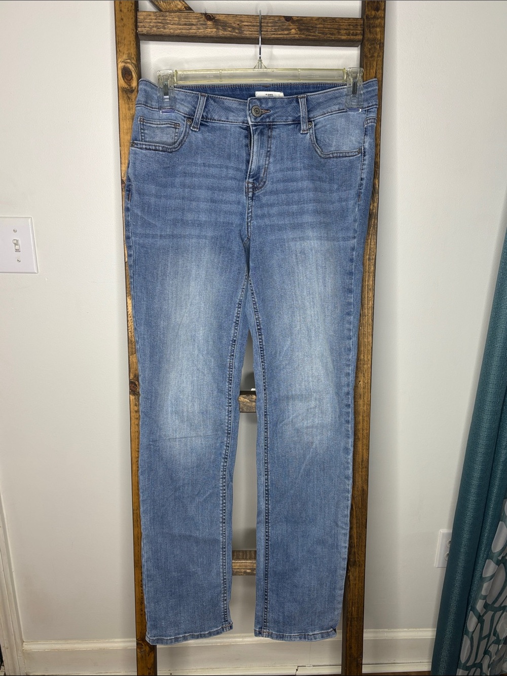 Maurices Medium Blue Straight-Leg Jeans Size 8